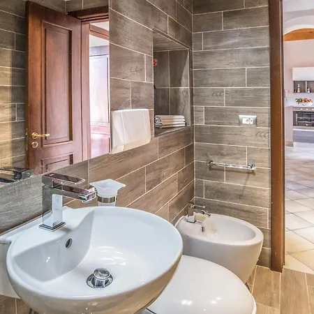 - Caruso Apartment *