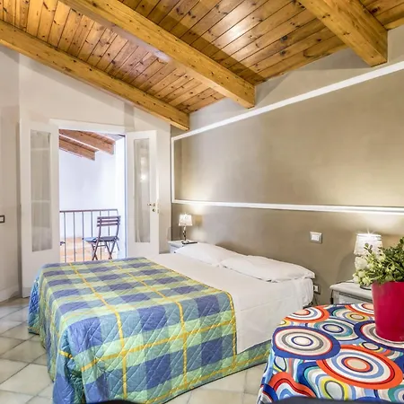 - Caruso Appartement